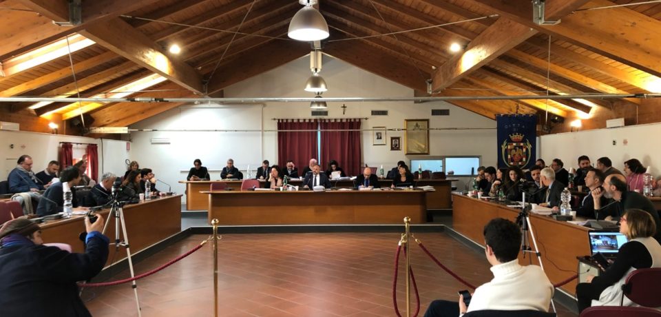 Formia / Consiglio comunale, affiorano problemi nella maggioranza al momento del voto