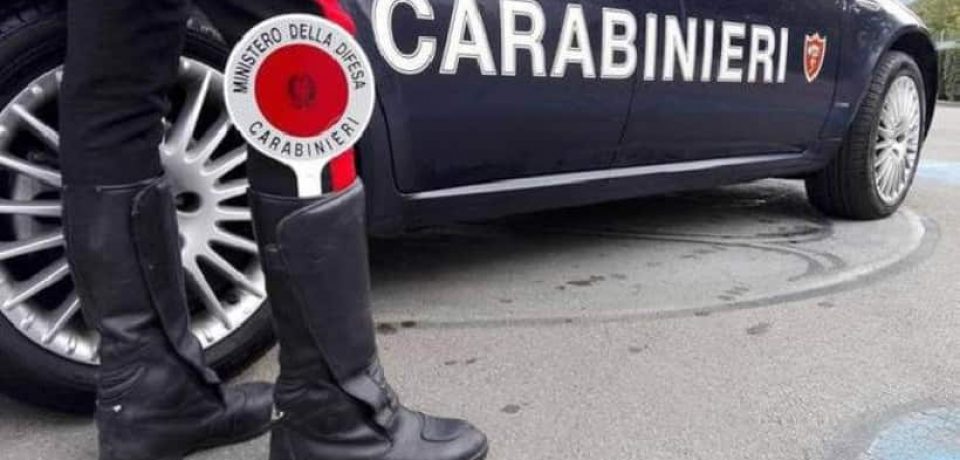 Minturno / Ubriaco, si schianta contro auto parcheggiata e finisce in coma dopo un pestaggio