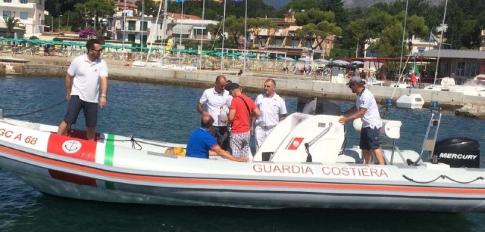 Schiume in mare, l’Arpa rassicura: acque balneabili a Formia e Minturno ma restano criticità