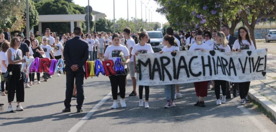 Morte per una rinoplastica a Formia: Lamezia Terme piange Mariachiara Mete