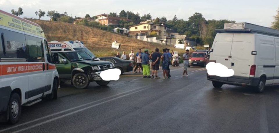 Spigno Saturnia / Tamponamento sulla superstrada, 4 mezzi coinvolti e feriti