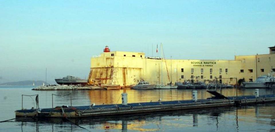 Gaeta / Altro suicidio di un finanziere