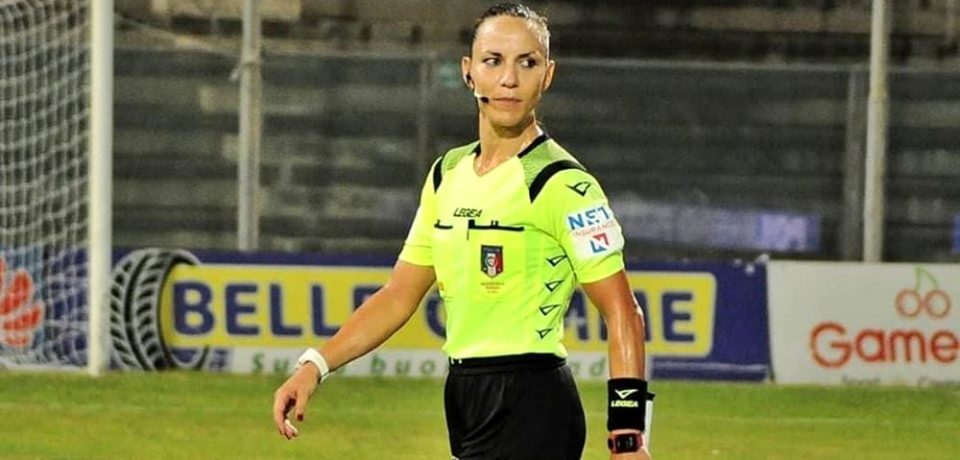 Calcio, insulti sessisti ad una guardalinee di Latina