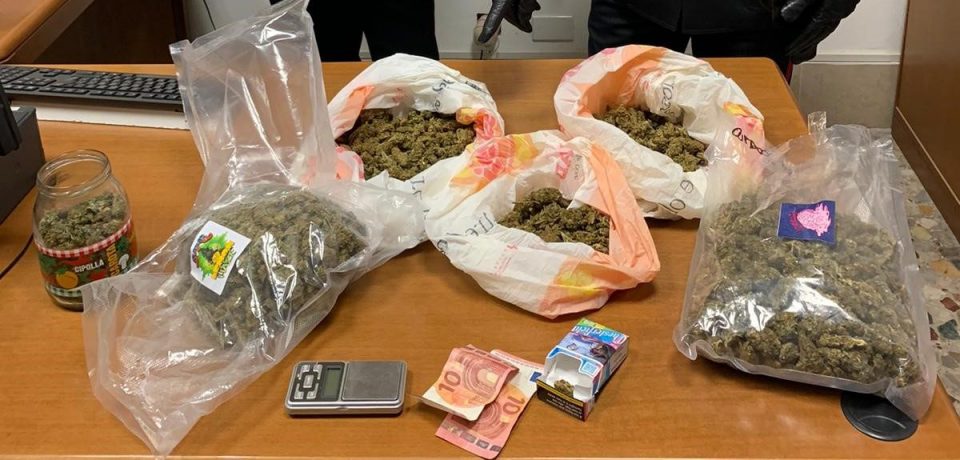 Sabaudia / Beccato con la marijuana, arrestato 22enne