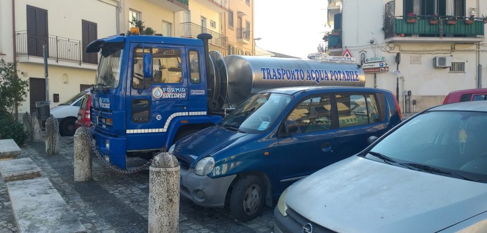 Acqua torbida, i Comitati: “No al superamento delle sorgenti di Capodacqua e Mazzoccolo”