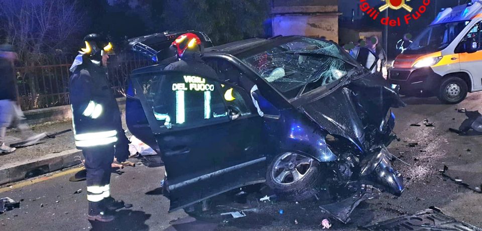 Fondi / Incidente sulla Via Appia, due feriti