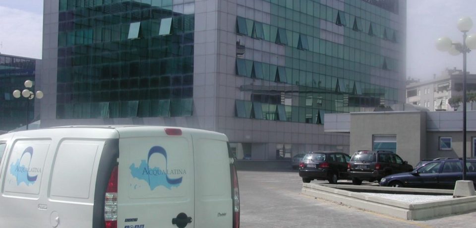 Coronavirus, dipendenti di Acqualatina in cassa integrazione: scoppia la polemica
