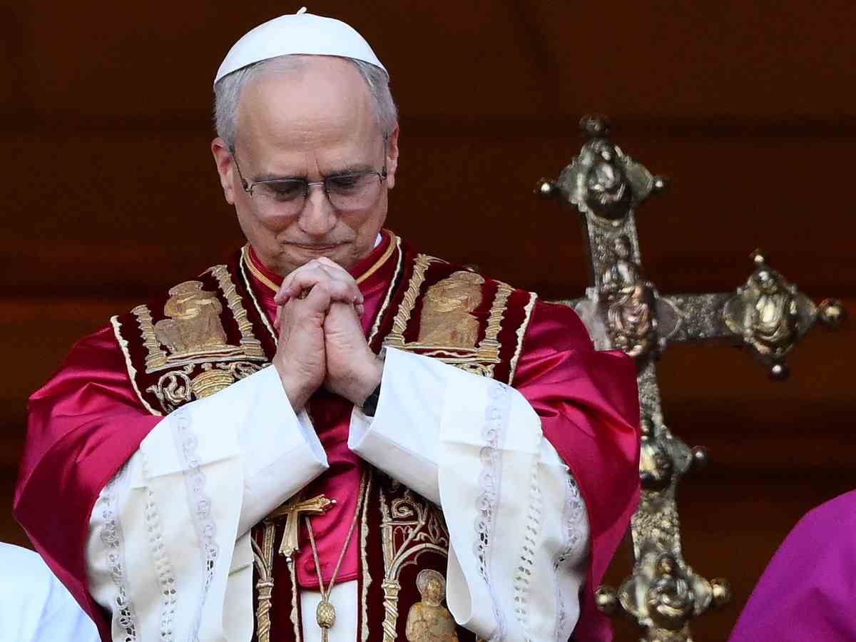 Papa Leone XIV emozionato dopo l'elezione