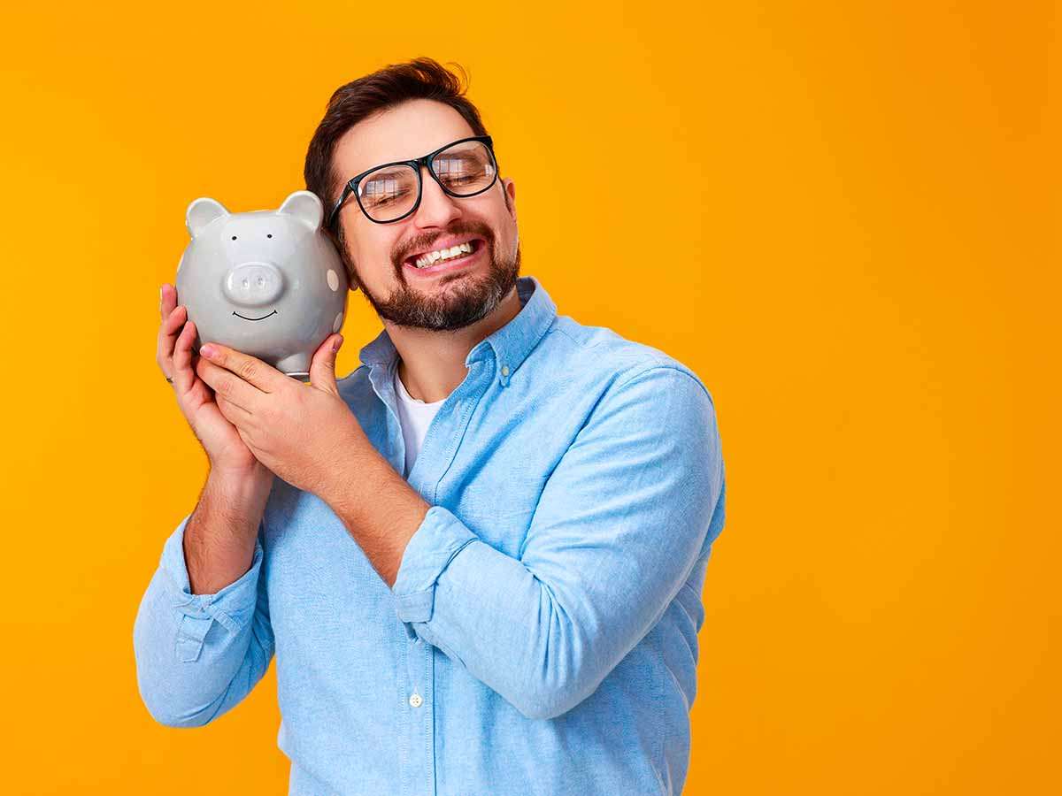 Lo Stato fa un regalo agli italiani: arrivano direttamente sul conto corrente Lo Stato fa un regalo agli italiani: arrivano direttamente sul conto corrente