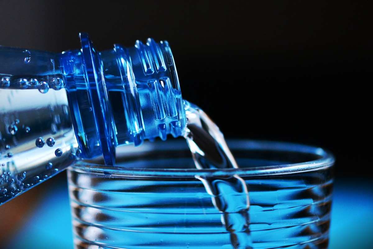 bottiglia d'acqua