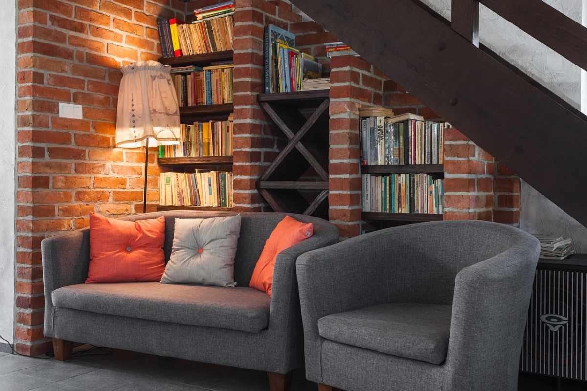 divano con arredo