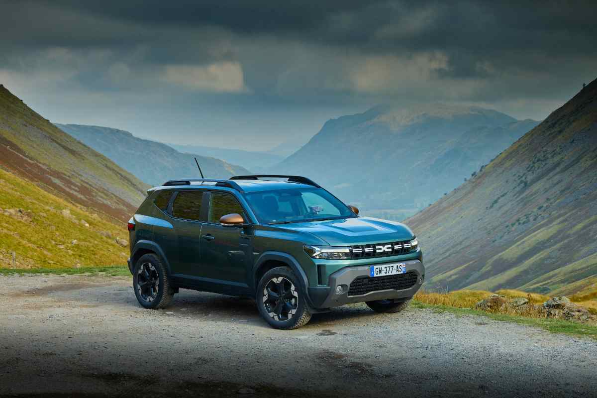 un SUV parcheggiato