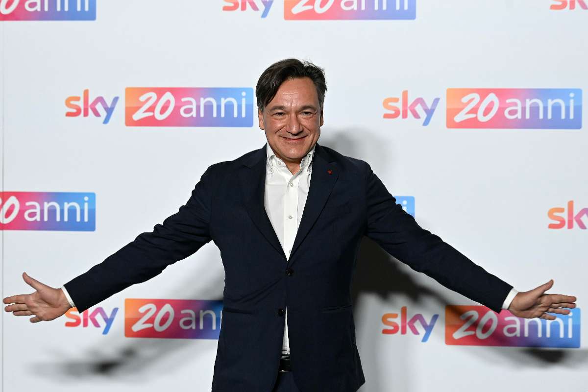 Finalmente in arrivo su Sky, grande attesa per il debutto di Caressa Finalmente in arrivo su Sky, grande attesa per il debutto di Caressa