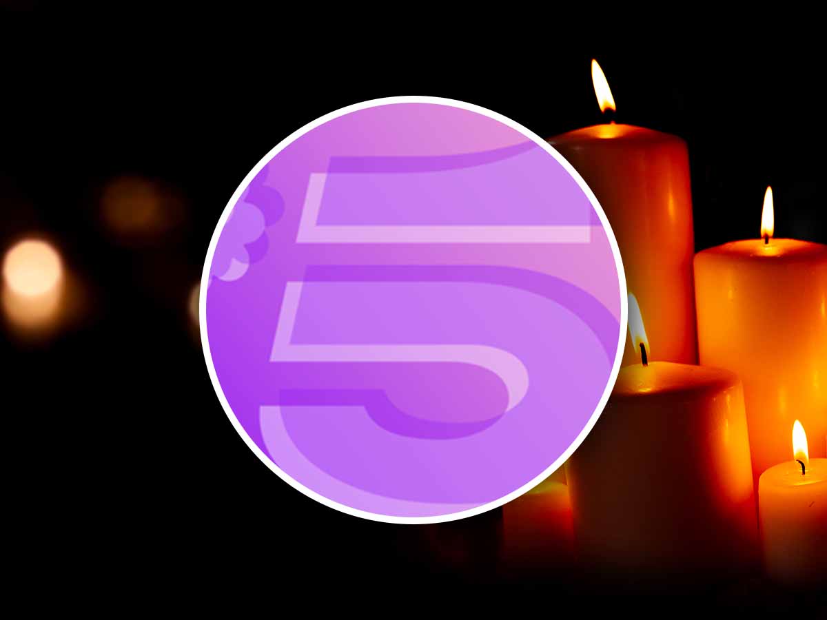 È morta all’improvviso, il triste annuncio lo dà Canale 5 in diretta È morta all’improvviso, il triste annuncio lo dà Canale 5 in diretta