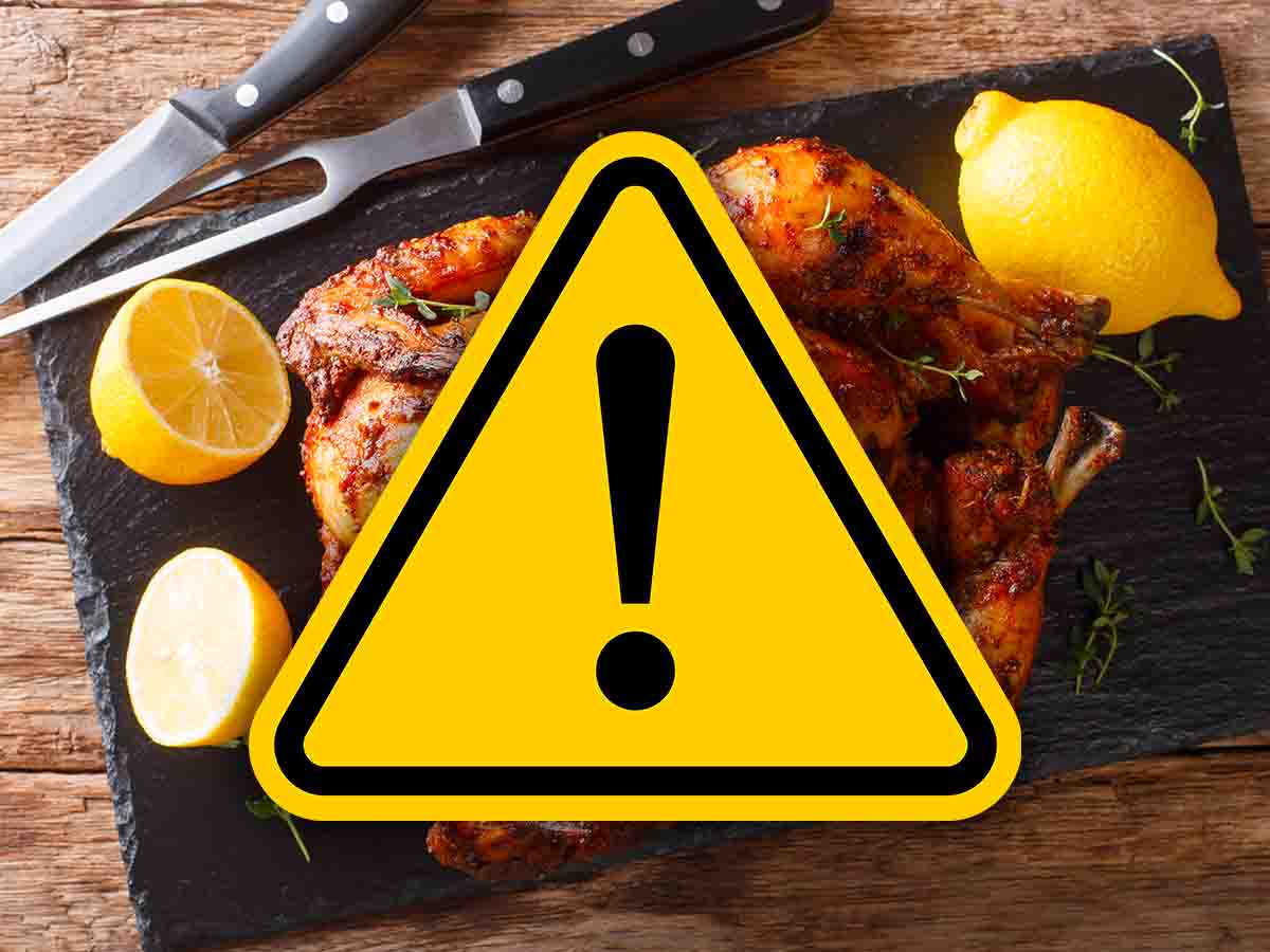 Panico per gli amanti del pollo, attenzione a cosa mangiate: è allarme Panico per gli amanti del pollo, attenzione a cosa mangiate: è allarme