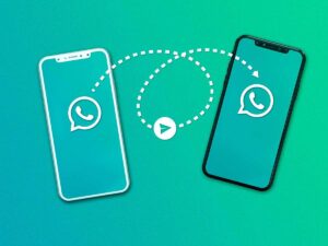 due smartphone con icona Whatsapp