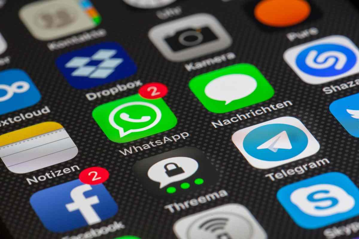 Telefono con Whatsapp