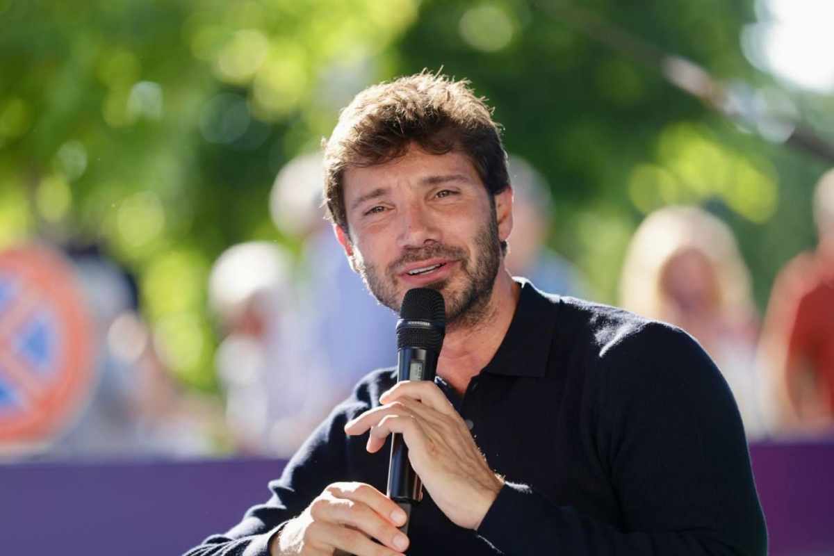 De Martino serio