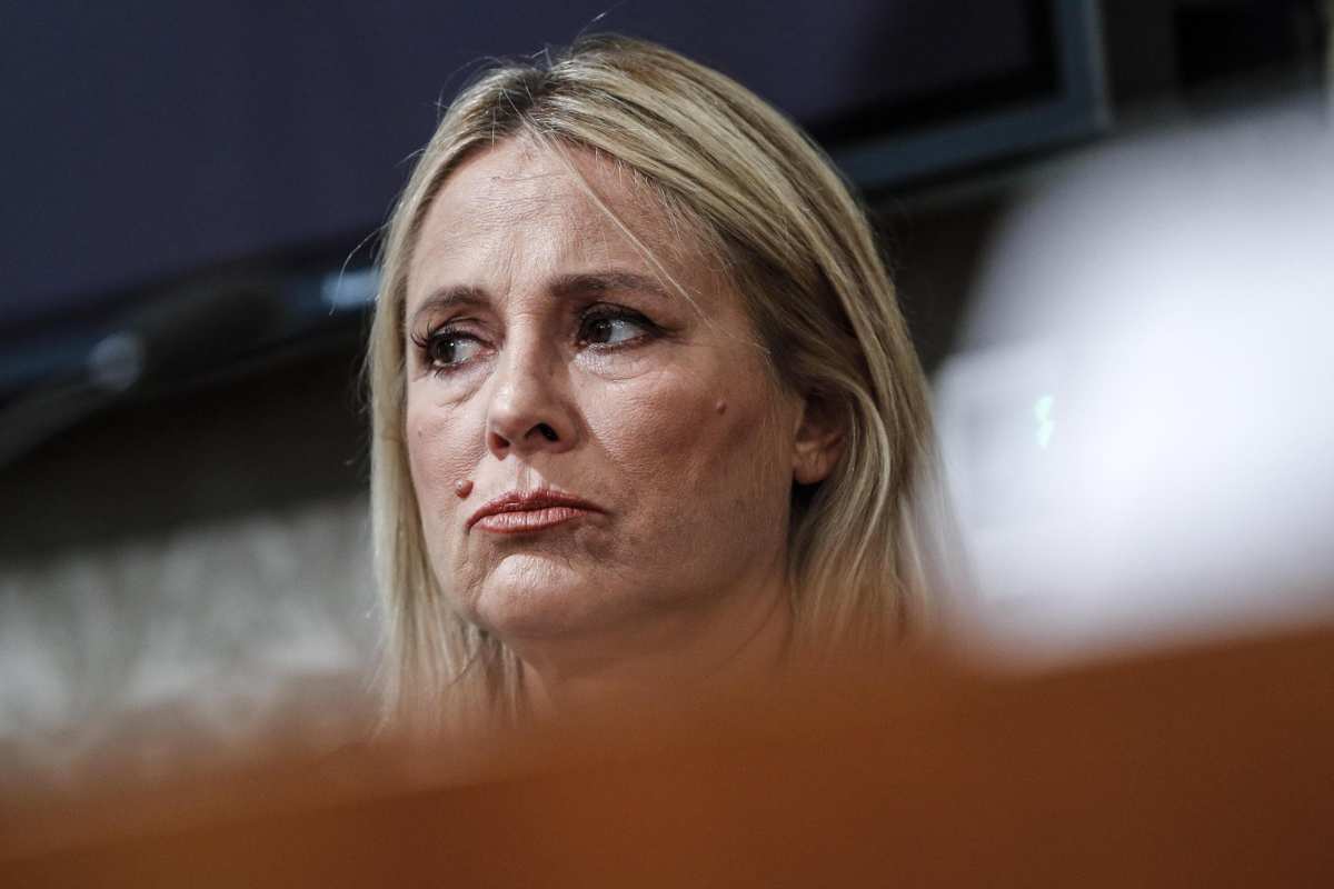 Telespettatori di “Chi l’ha visto?” in ansia: futuro in dubbio per Federica Sciarelli Telespettatori di “Chi l’ha visto?” in ansia: futuro in dubbio per Federica Sciarelli