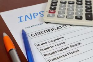 Inps con documenti e penne
