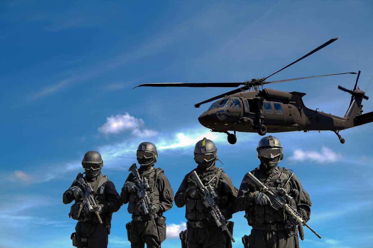 esercito ed elicottero