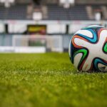 Pallone da calcio in campo