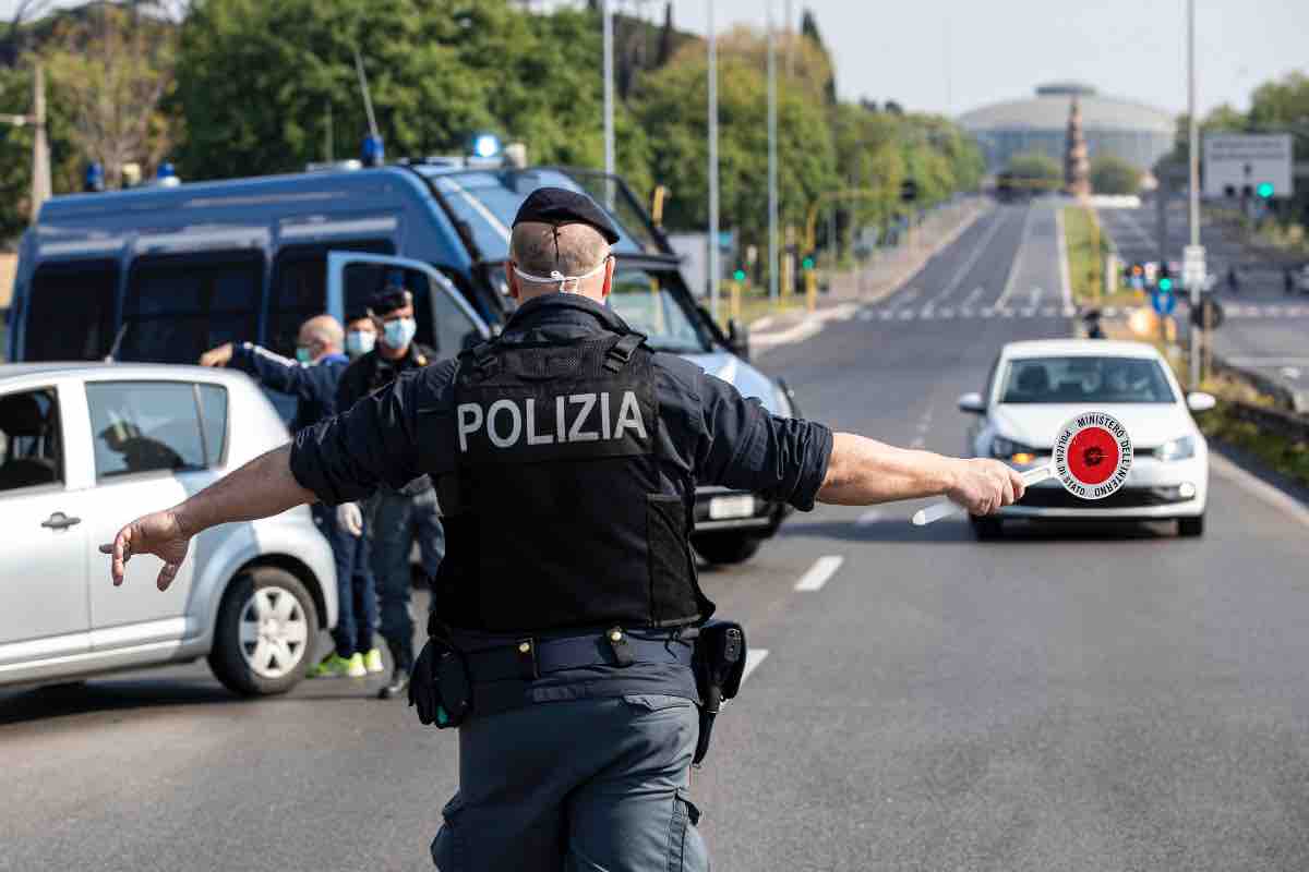posto di blocco della Polizia