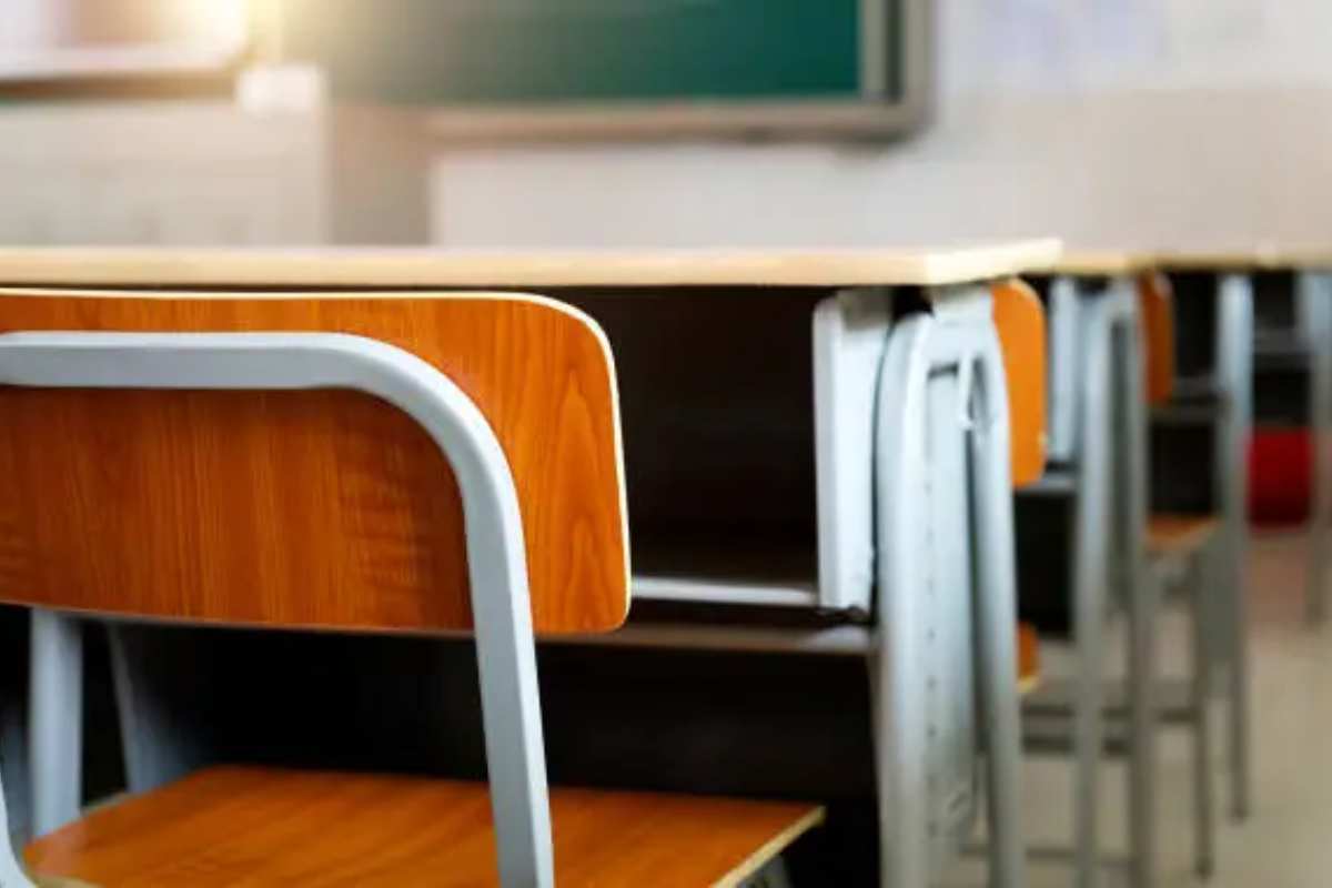 banchi di scuola