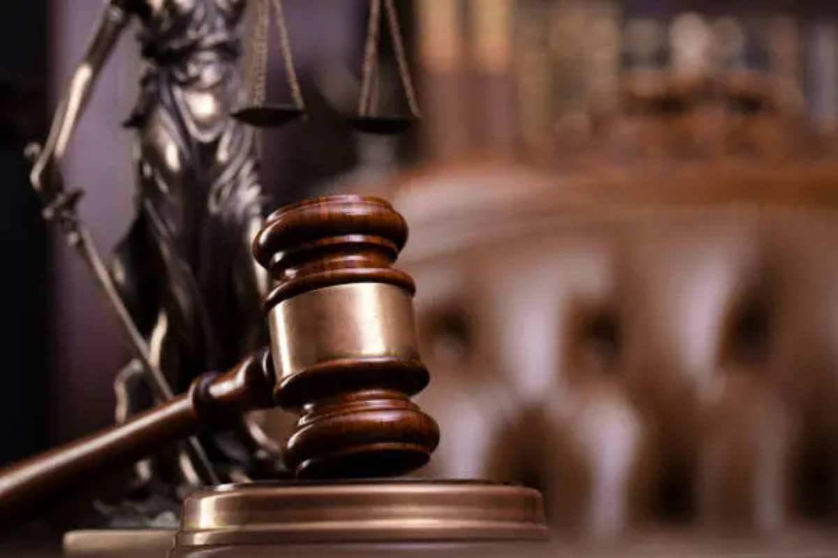 Stangata sui lavoratori: puoi essere licenziato per ciò che fai nella vita privata, le polemiche non mancano Stangata sui lavoratori: puoi essere licenziato per ciò che fai nella vita privata, le polemiche non mancano