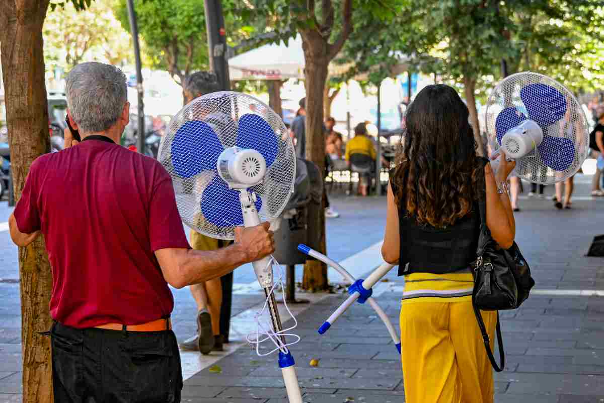 Quattro giorni da passare con i ventilatori accesi: Italia invasa dal caldo Quattro giorni da passare con i ventilatori accesi: Italia invasa dal caldo