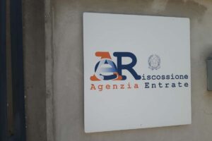 agenzia entrate logo