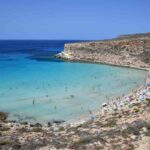 Vista dall'alto della spiaggia dei Conigli
