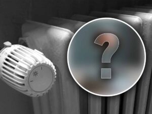 Oggetto misterioso sul termosifone