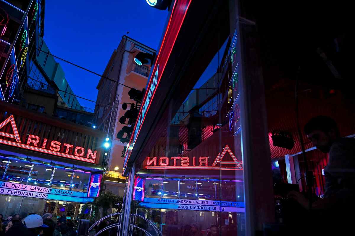 Niente Festival di Sanremo nel 2026, la notizia è una mazzata per i fan Niente Festival di Sanremo nel 2026, la notizia è una mazzata per i fan