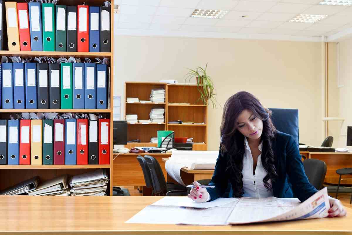 una donna al lavoro