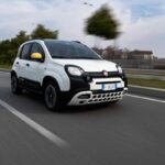 Una Fiat Panda di colore bianco