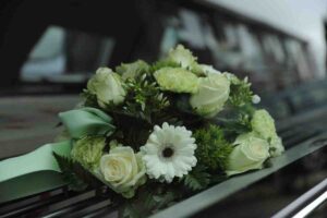 fiori bianchi lutto