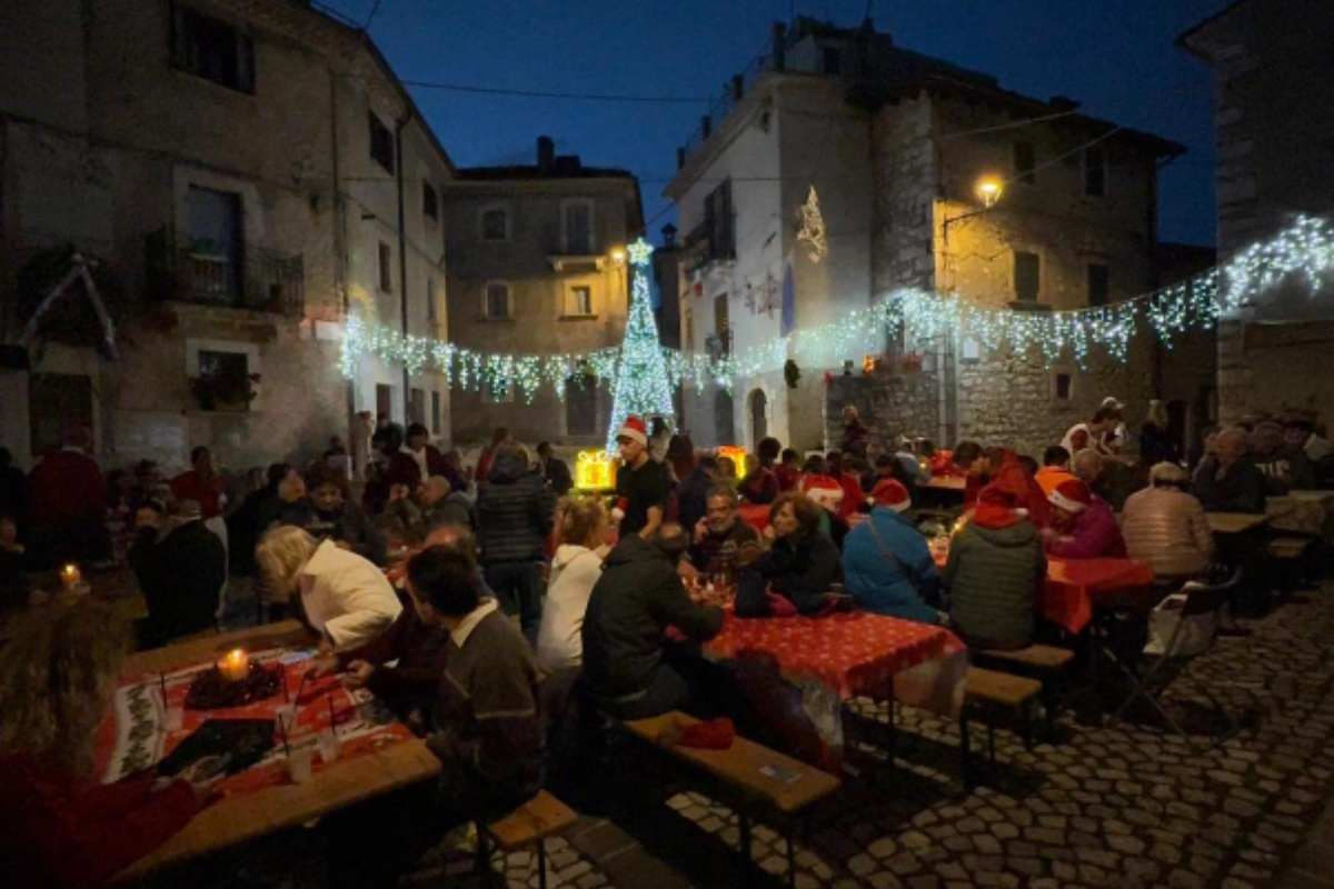 Lo sapevi che si festeggia il Natale d’estate in Italia? È a pochi chilometri da noi
