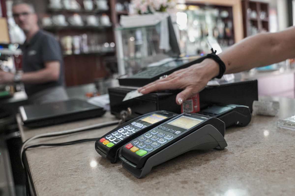 Truffa del Pos pirata: se fai questo, salvi il tuo conto