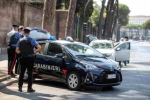 un posto di blocco dei Carabinieri