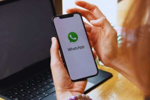 smartphone whatsapp