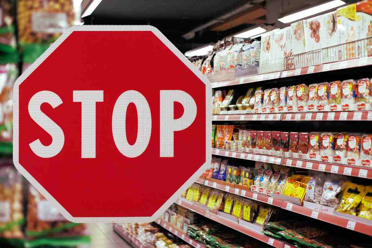 Ritirato immediatamente dal mercato, l’annuncio del Ministero: “Non mangiatelo” Ritirato immediatamente dal mercato, l’annuncio del Ministero: “Non mangiatelo”
