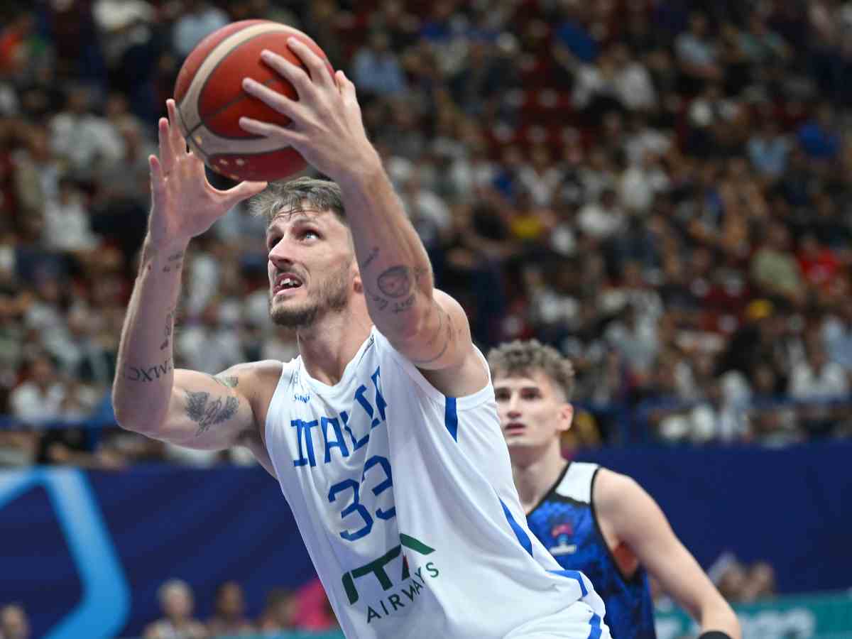 Achille Polonara in azione con la Nazionale
