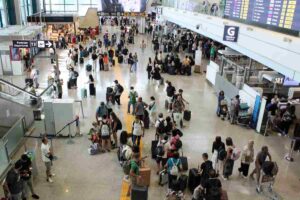 passeggeri in aeroporto