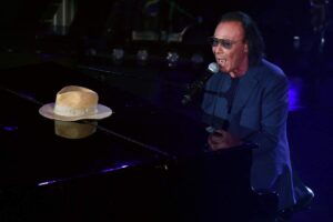 Antonello Venditti che canta