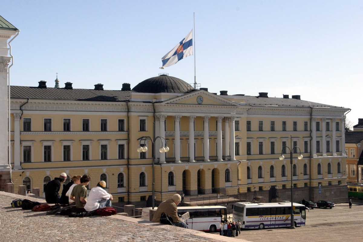 Una veduta di Helsinki in primo piano