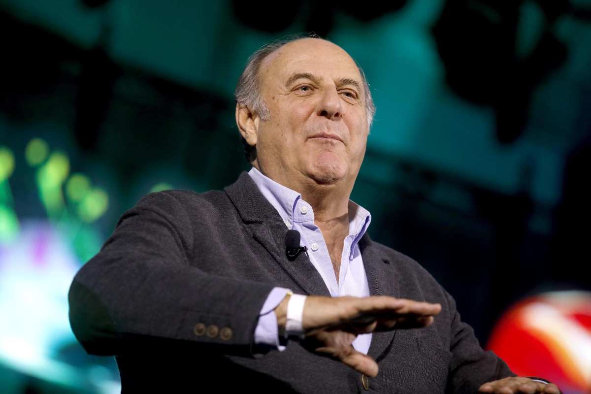 Gerry Scotti in primo piano