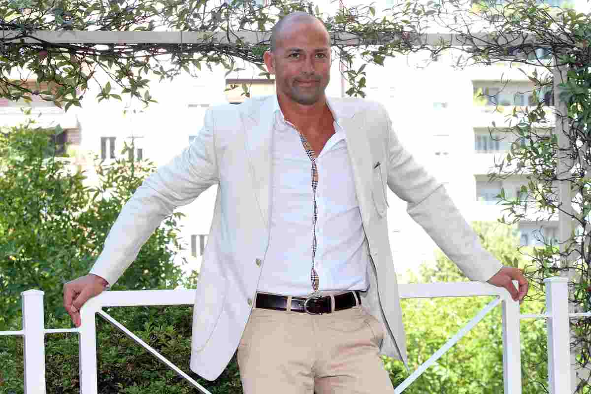 Stefano Bettarini in primo piano