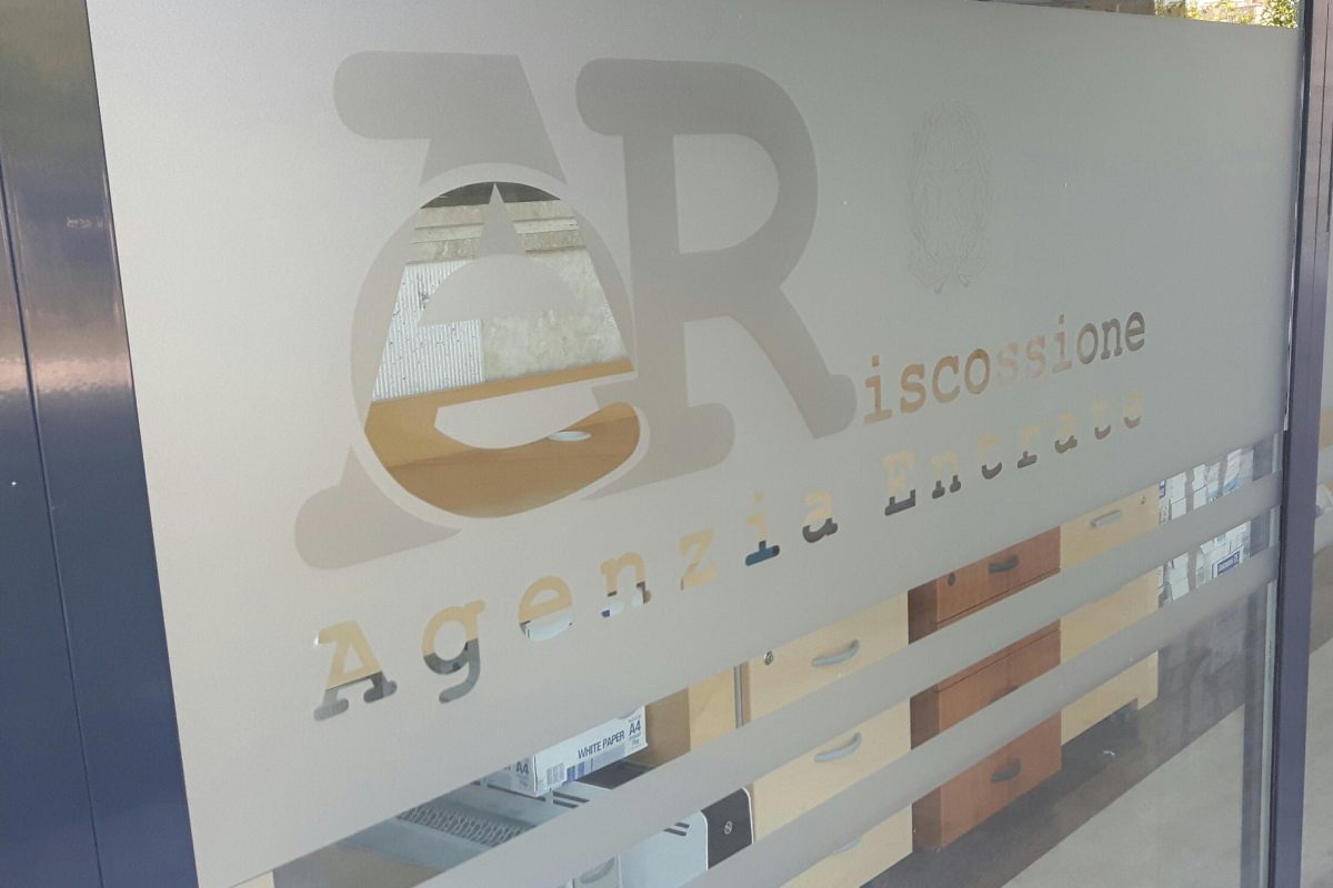 Esterno della sede centrale dell'Agenzia delle Entrate