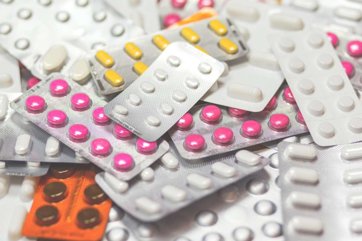 Il farmaco che abbiamo tutti in casa, ma fa malissimo: allerta massima